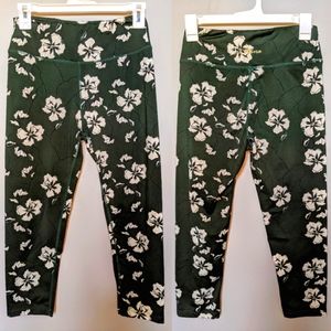 Emerald floral capri yoga pants
